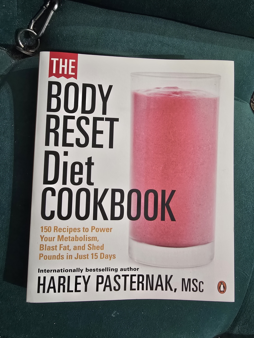 Original Penguin The Body Reset Diet Cookbook - Pink Smoothie Cover